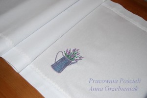 Bieżnik z lawendowym haftem II 45x100