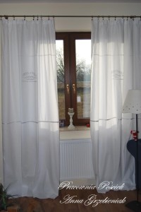 Zasłony - srebrny haft, koronka 155x255cm